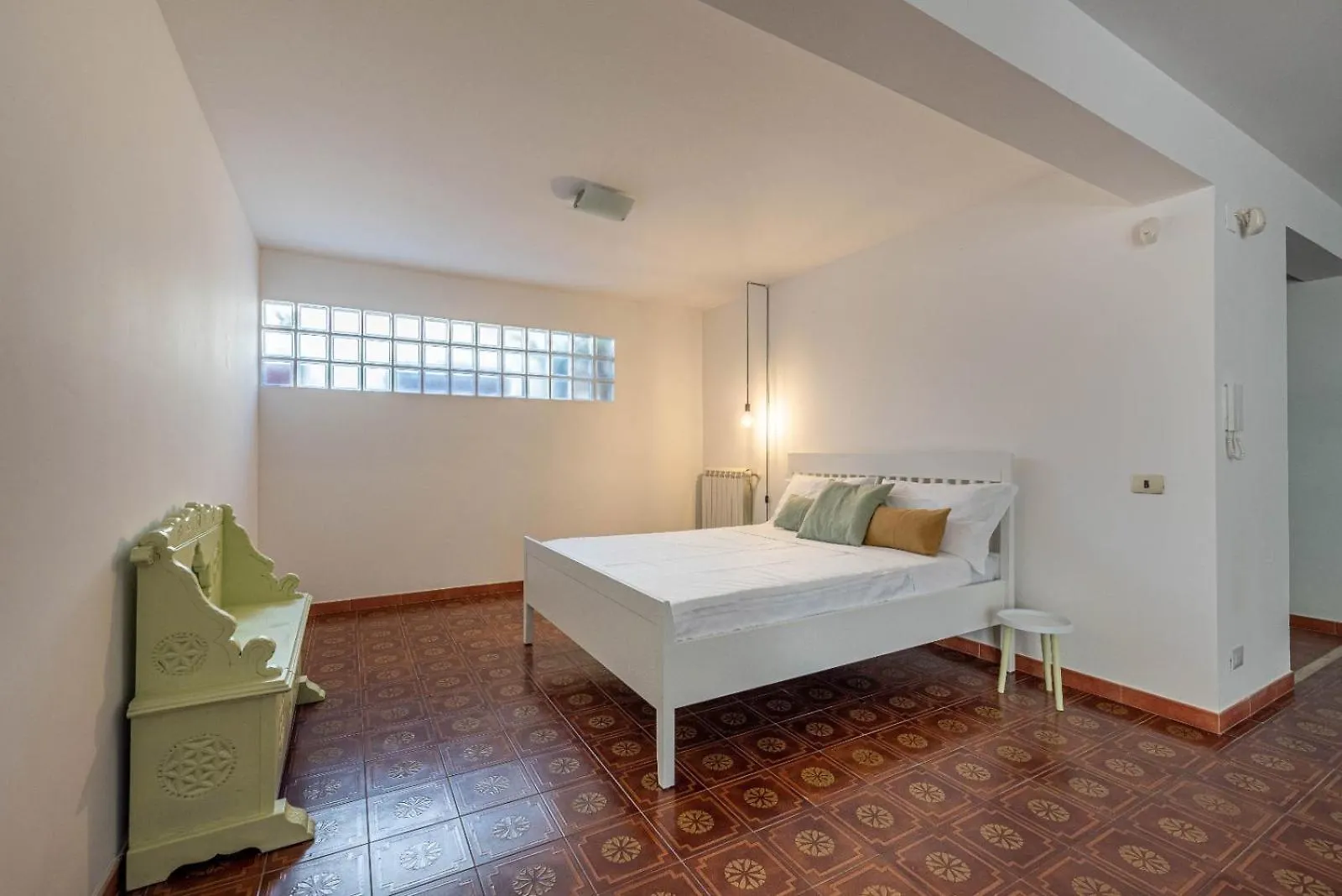 דירות Lido di Mondello Hola House Mondello 0*,