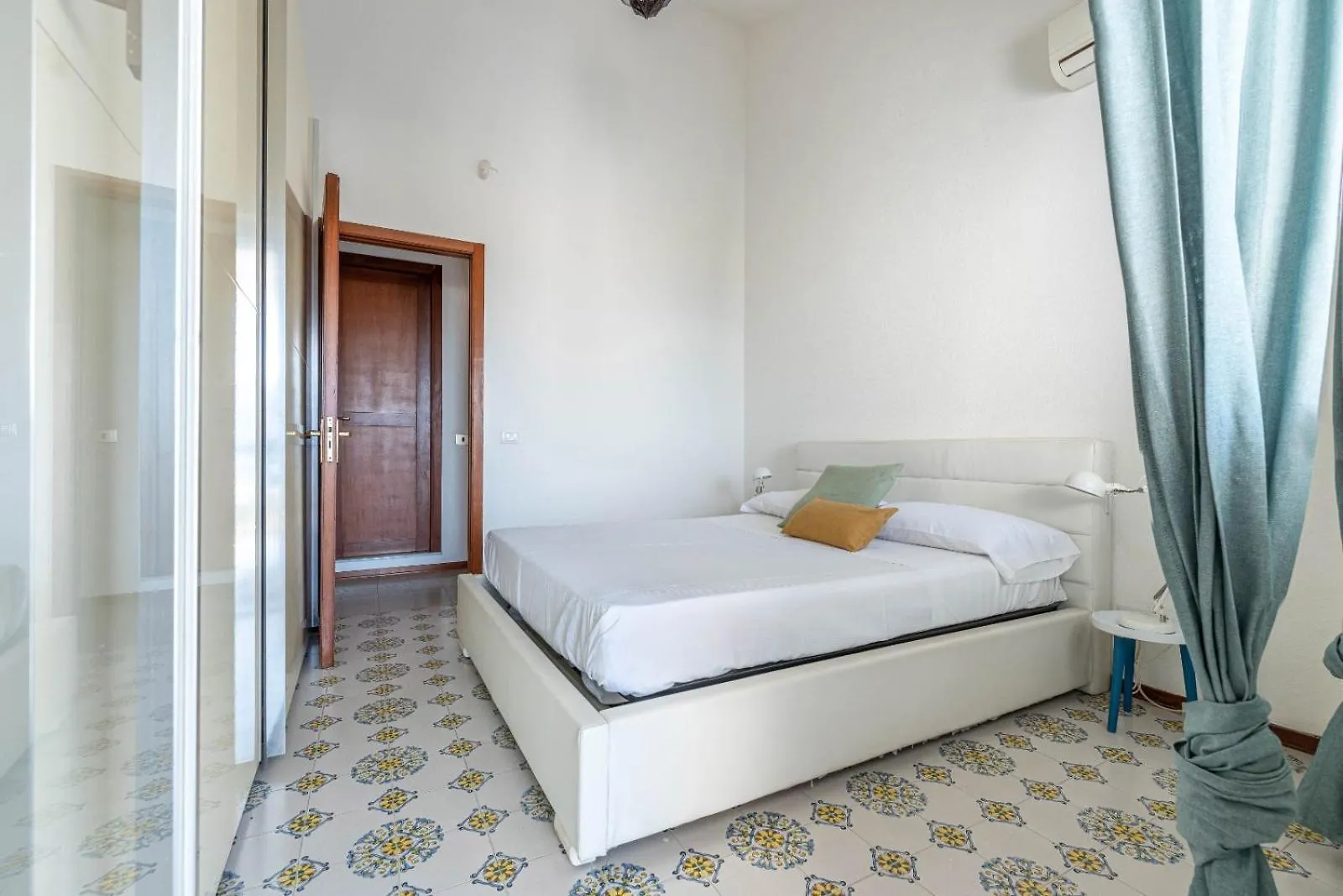 דירות Lido di Mondello Hola House Mondello